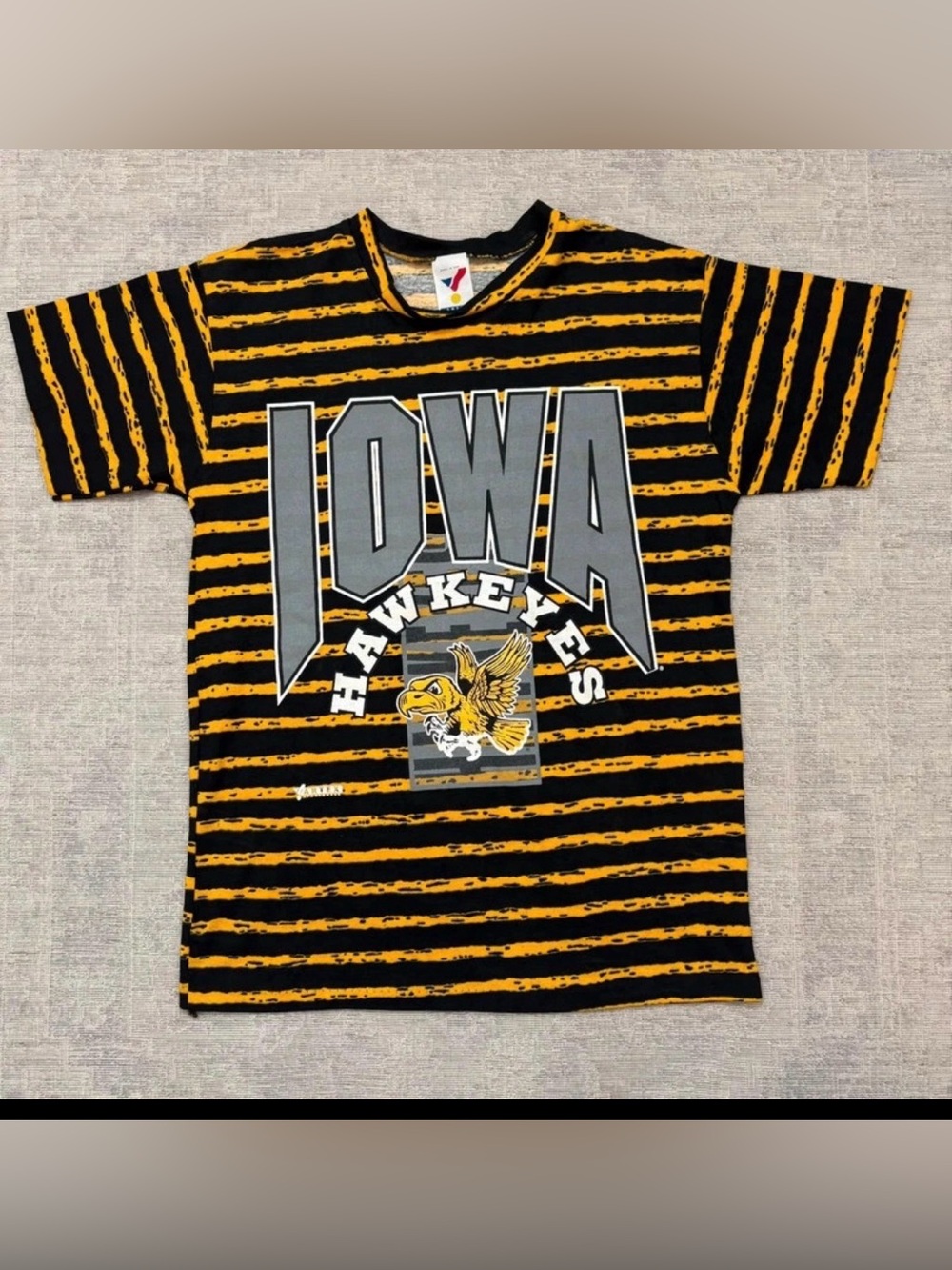 Vtg 90s Iowa Hawkeyes Striped All Over Print AOP Artex Single Stitch M Shirt